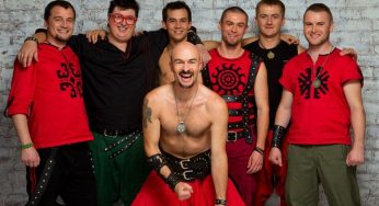 Белорусы массово скупили билеты на концерт, надеясь на годовой «шенген». Но его «дадут не всем»