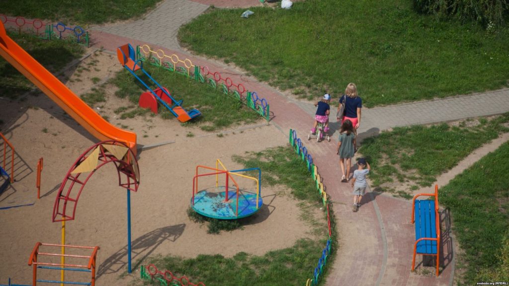 Летом гродненец сделал семилетней девочке инъекцию. Что было за вещество, пока неизвестно