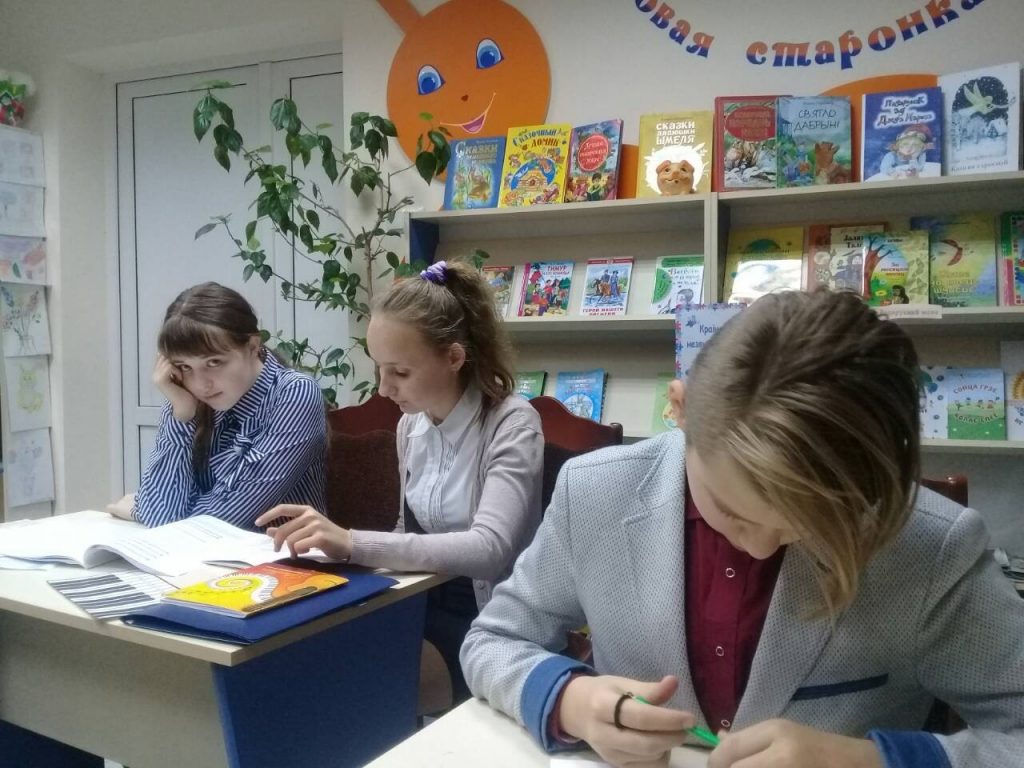 Гродненские власти — об увольнении педагога "музыкалки" без света: "С ней была лишь проведена беседа"