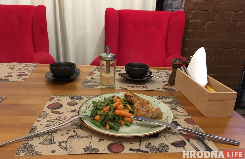 Вкусно, но не очень быстро. Проверяем ужин в гастро-баре Werden