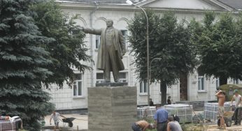 «Оставить без изменений». Власти отказались переименовать площадь Ленина в Слониме