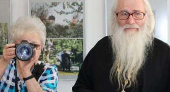 «Монастырский дворик» Жировичей можно увидеть в Гродно. На выставке Натальи Дорош