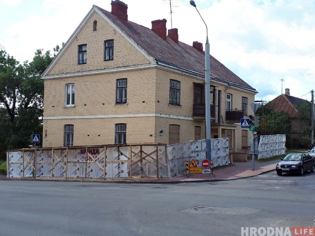 Старинный дом на Лермонтова переделают под общежитие для футболистов 