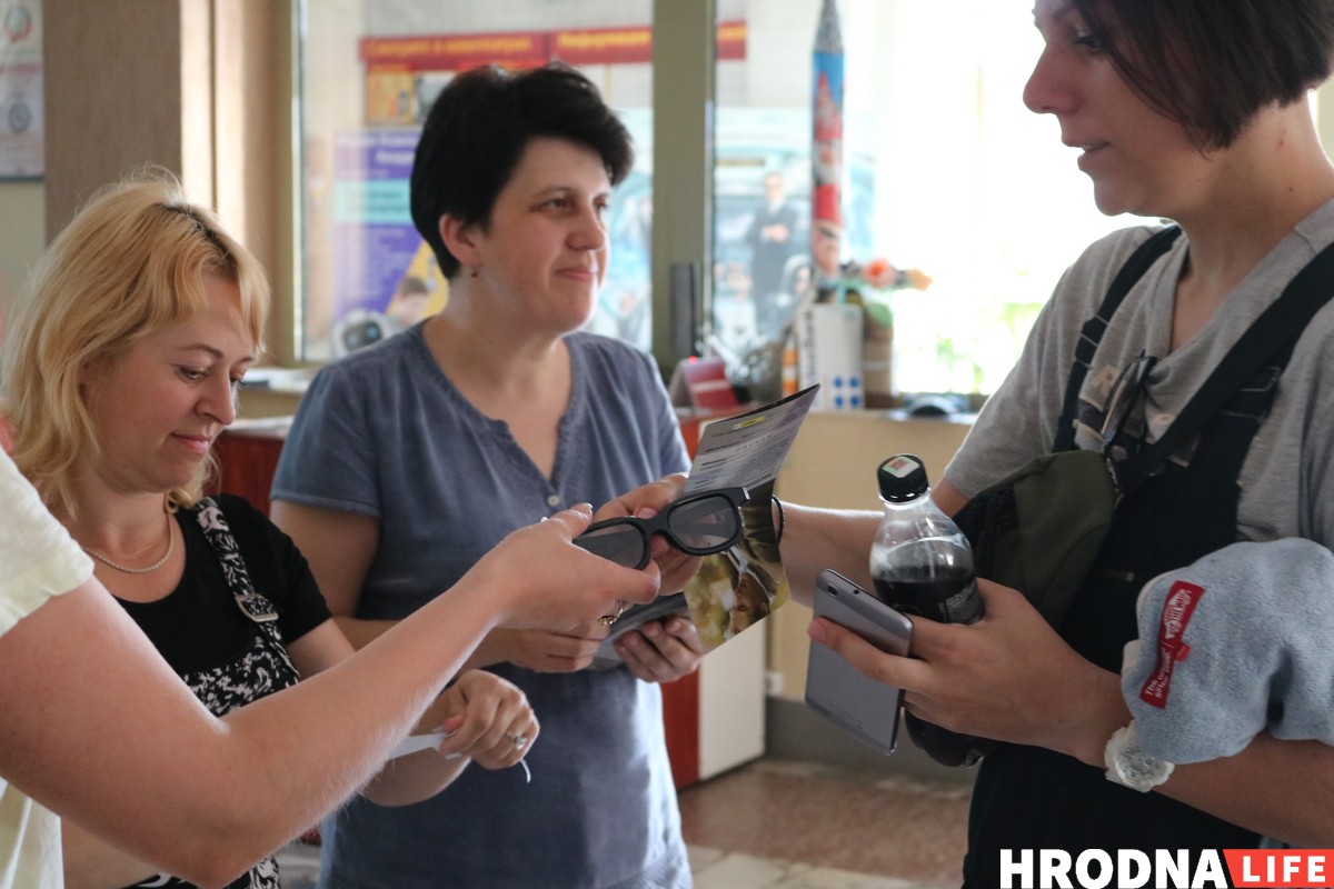 "Мне нужна твоя одежда". В Гродно показывают "Терминатор 2" на белорусском языке