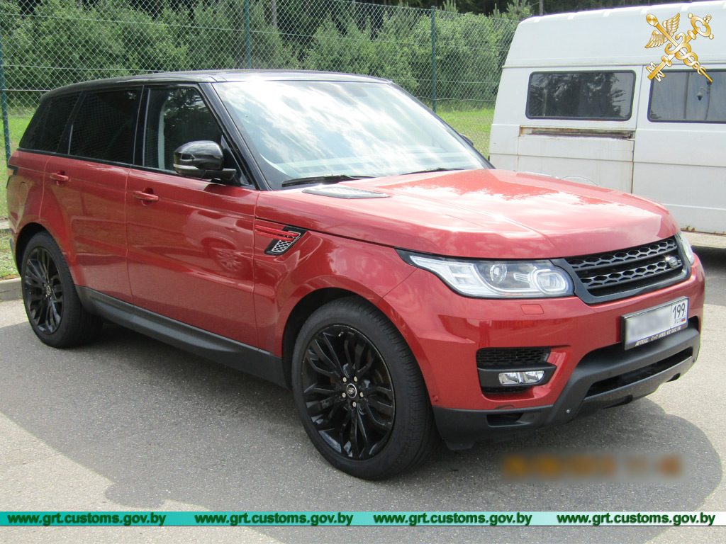 Гродненские таможенники задержали кроссовер. Оказалось, он в розыске Интерпола