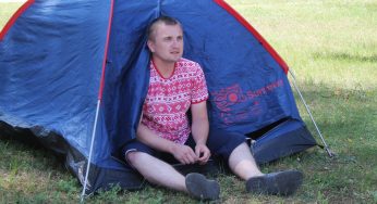 Детей бывшего политзаключенного из Гродно хотят поставить в СОП. Сам он собрался уезжать из страны