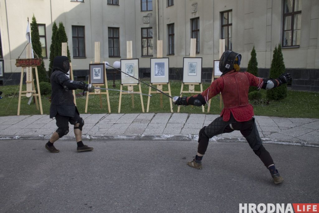 В Гродно презентовали движение HEMA, которое хотят сделать олимпийским видом спорта
