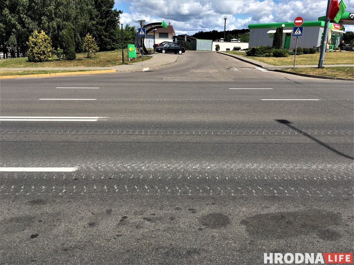 Как выглядит асфальт после репетиции парада ко Дню независимости и что об этом пишут в Instagram Как выглядит асфальт после репетиции парада ко Дню независимости и что об этом пишут в Instagram