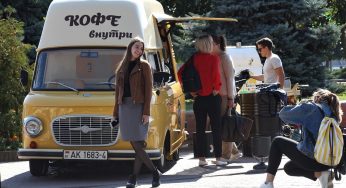 «Здесь частичка нашего сердца». Самая известная кофейня на колёсах в Гродно отметила первый день рождения