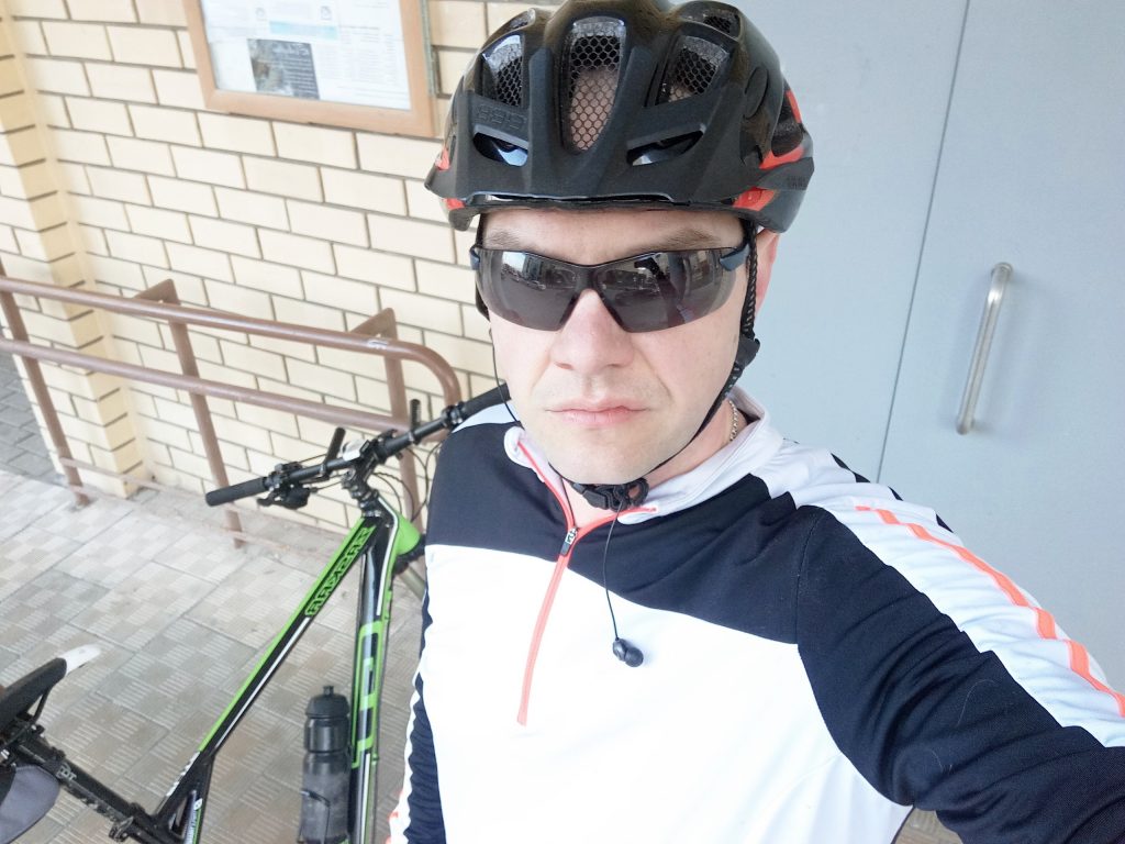 "Суседзі" - самое лучшее, где я был". Максим Зуев с семьей в пятый раз будет участвовать в марафоне