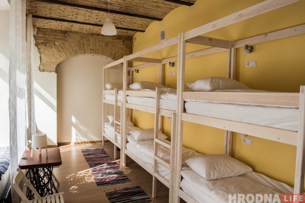 В центре Гродно открылся хостел “Гостим”: обещают разместить целый туристический автобус