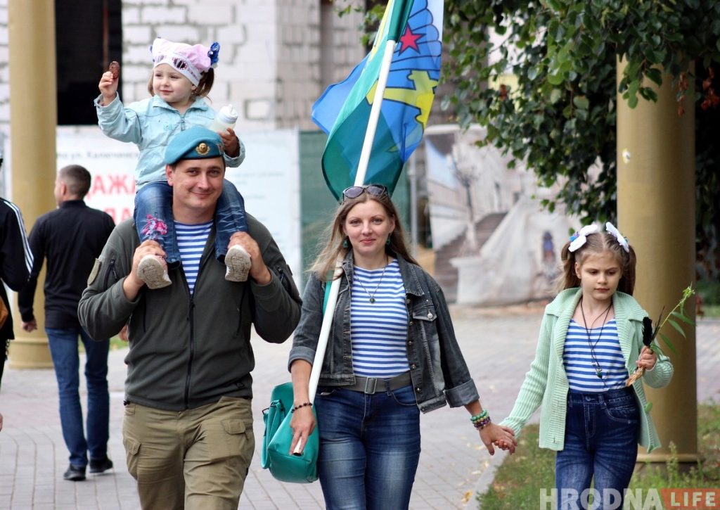 ФОТО: В Гродно празднуют День ВДВ ФОТО: В Гродно празднуют День ВДВ