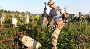 Последняя уборка на Фарном кладбище: гродненцев приглашают принять участие 