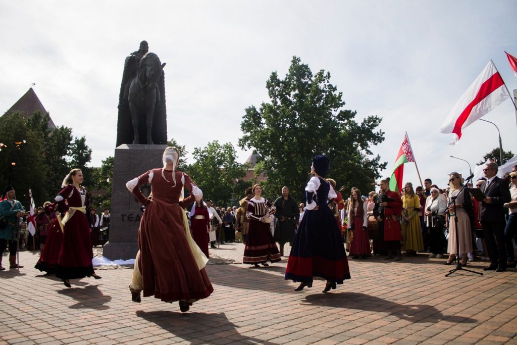 ФОТО: В Лиде открыли памятник Гедимину ФОТО: В Лиде открыли памятник Гедимину