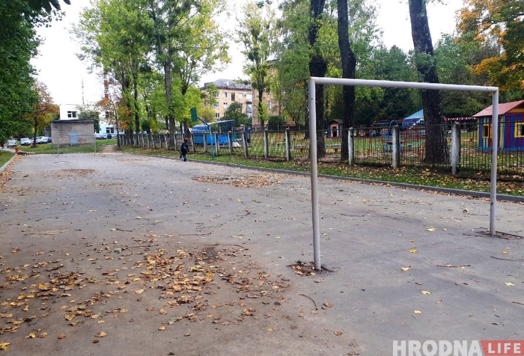 На Гагарина на месте спортивной площадки появится парковка для автомобилей