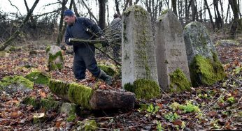 В Крево толокой восстанавливают еврейские захоронения, среди которых — могилы предков израильского премьера Нэтаньягу