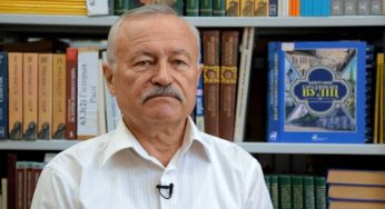 “Всех гродненских детей принёс аист, а его — орёл». 10 фактов о Викторе Саяпине от Алеся Гостева
