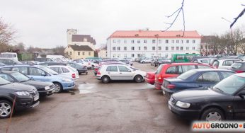 Парковку на Доминиканской снова пообещали сделать платной, но это не точно