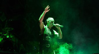 Лидер группы Rammstein, шутивший о коронавирусе, в реанимации с COVID-19