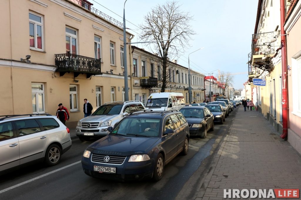 В центре Гродно пробки из-за аварии на Старом мосту и закрытия Большой Троицкой
