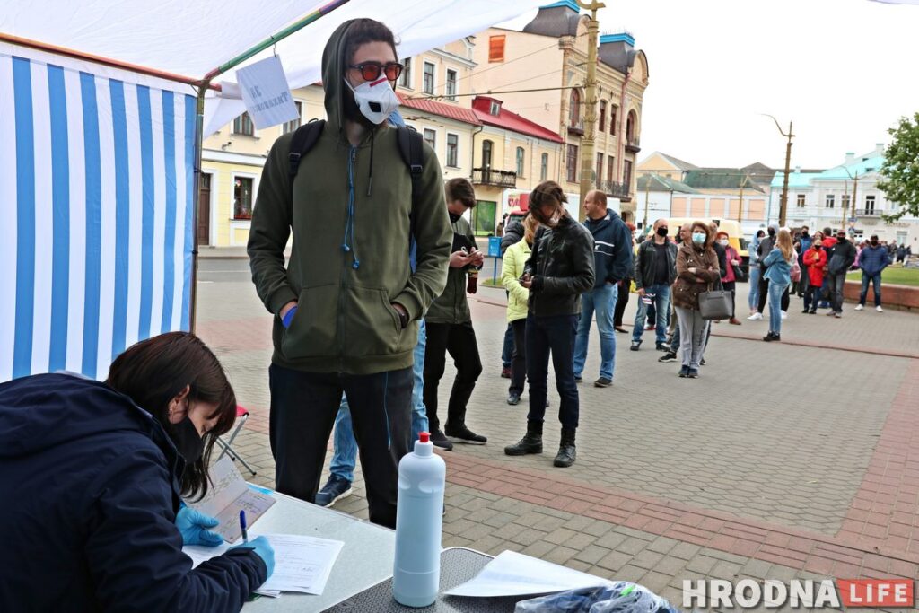 В Гродно перед выборами запретили собирать подписи в публичных местах