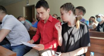 «Защищался как мог, но все равно виноват». Гродненца, которого задержали с Тихановским, оштрафовали на 810 рублей
