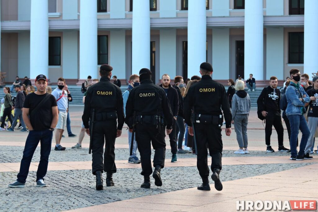 Смотрите, как в Гродно люди вышли на стихийную акцию протеста