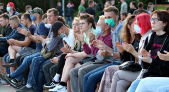 Смотрите, как в Гродно люди вышли на стихийную акцию протеста