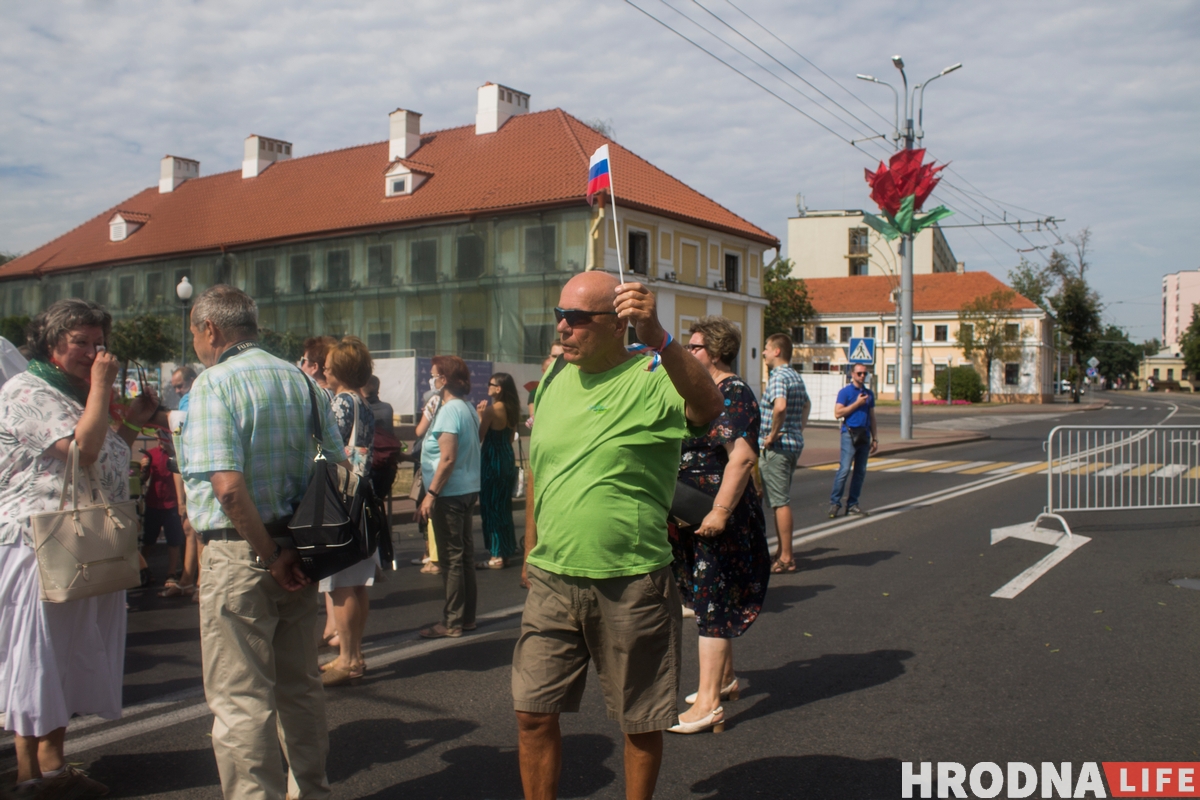 “Страну не отдадим”. Как в Гродно прошел митинг за Лукашенко