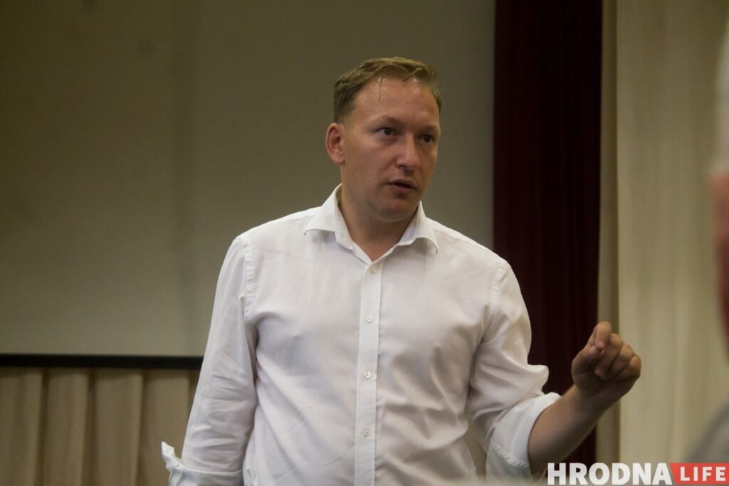 “Путину не о чем волноваться”. Андрей Дмитриев рассказал в Гродно, за что благодарен Лукашенко “Путину не о чем волноваться”. Андрей Дмитриев рассказал в Гродно, за что благодарен Лукашенко