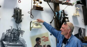 С телефонной будкой и пивом в банках: на Телеграфной открывается бар-музей «На проводе»