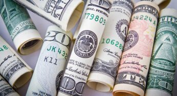 Курс продажи доллара банками взял рубеж в 3 рубля. По чем валюта в Гродно