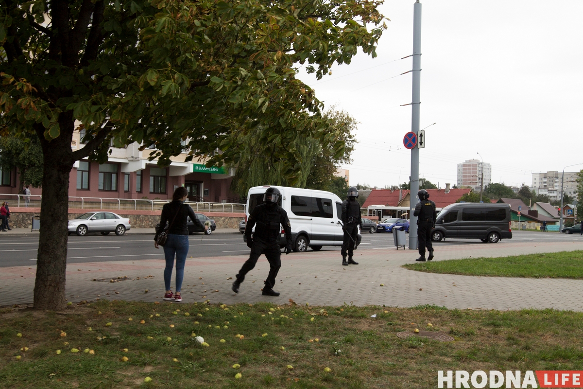 Газ и жесткие задержания. Акцию в Гродно разогнали через несколько минут