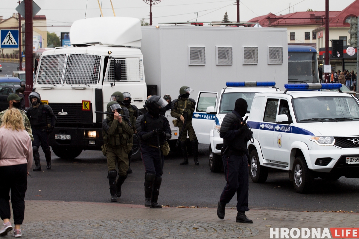 Газ и жесткие задержания. Акцию в Гродно разогнали через несколько минут