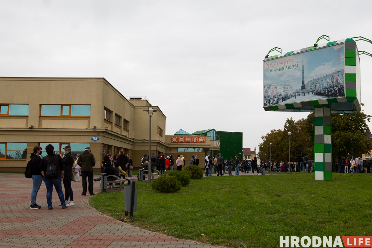 Газ и жесткие задержания. Акцию в Гродно разогнали через несколько минут