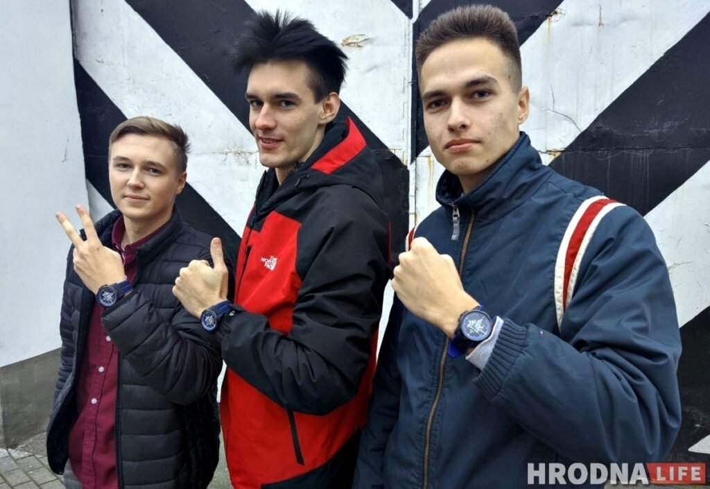 часы с Погоней, Узник, Окрестина, Вячеслав Сикора