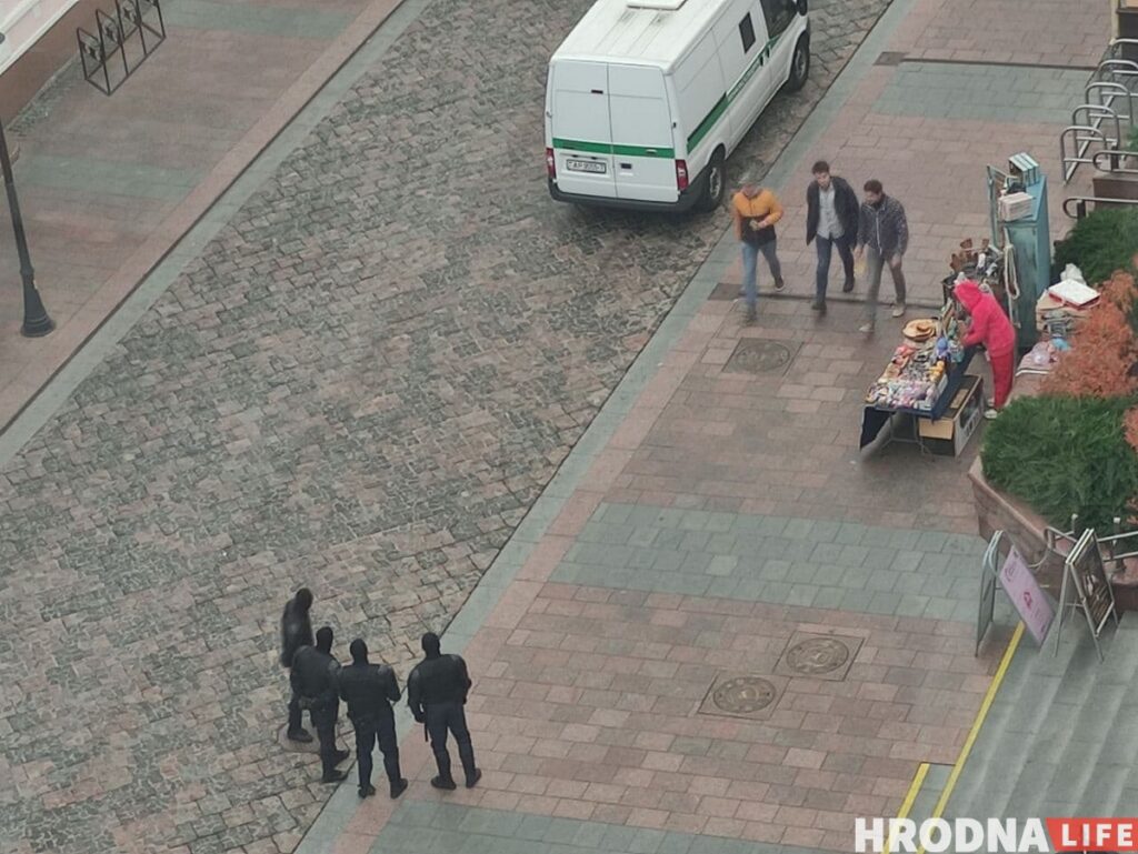 Несколько гродненцев задержали на акции протеста, которой не было Несколько гродненцев задержали на акции протеста, которой не было