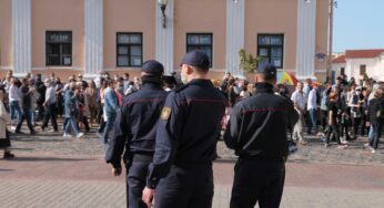 Задержанных на марше 12 января гродненцев осудили на штрафы и сутки