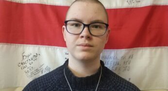 Отчисленная студентка из Гродно побрилась налысо в поддержку политзаключенных