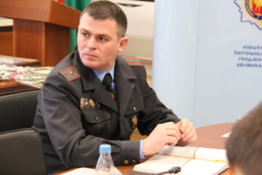 “Сколько стоит совесть, Женя?” У представителя УВД на радио спросят про анонимный Telegram-канал «Гродненские сливы» “Сколько стоит совесть, Женя?” У представителя УВД на радио спросят про анонимный Telegram-канал «Гродненские сливы»