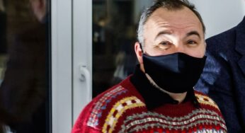 “Меня копируют, значит я чего-то стою”. Выставка Юрия Яковенко “Безвременье” открылась в Гродно