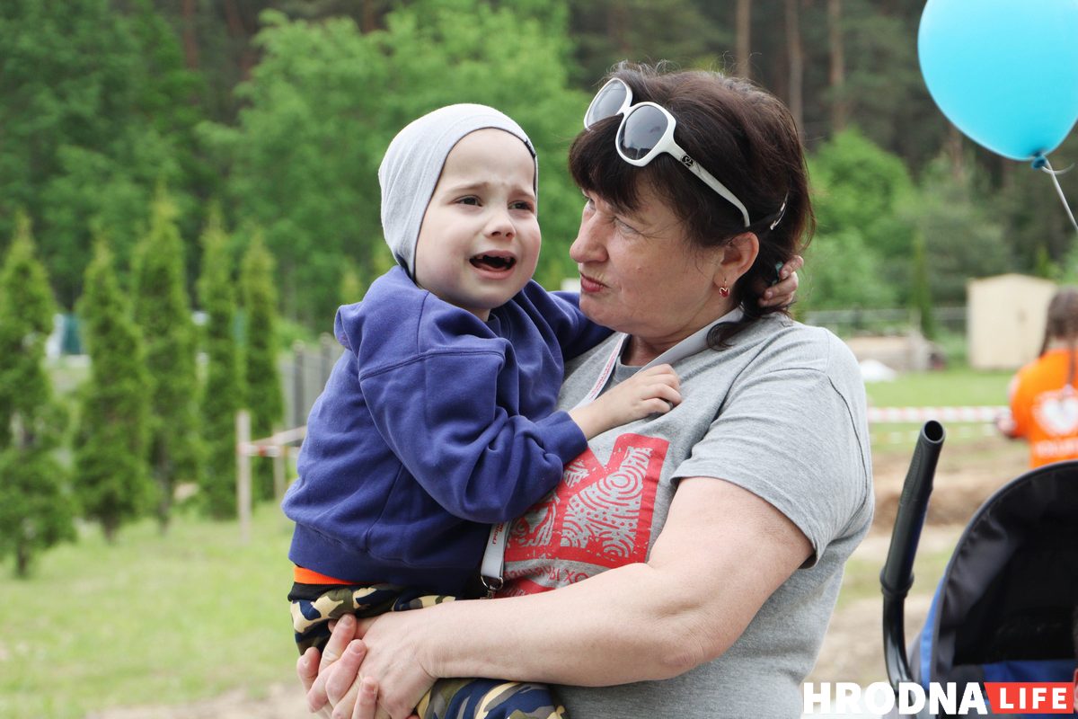 “Следующим будет Папа Римский”. Как работает Гродненский детский хоспис, за который переживает Анджелина Джоли