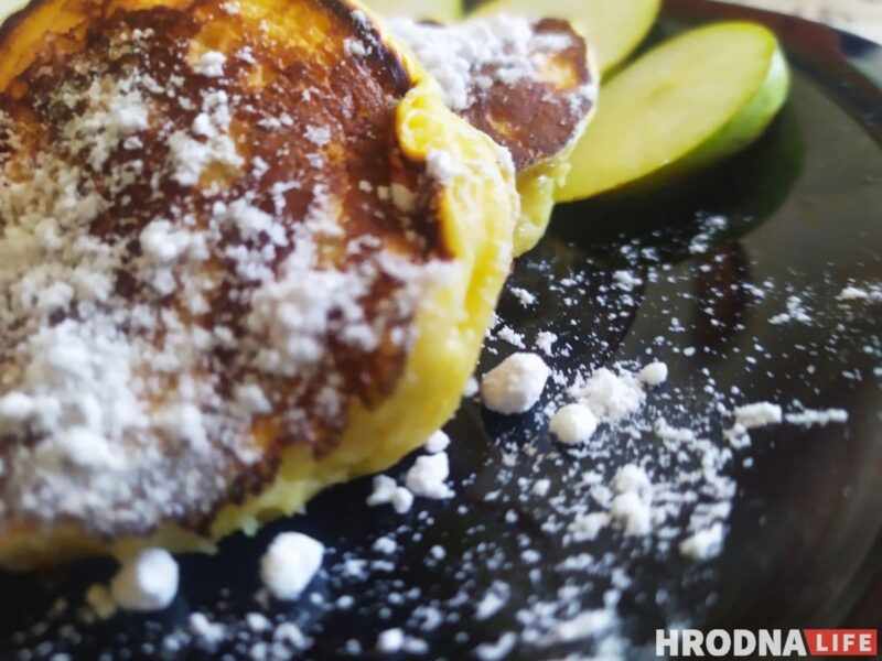 Готовь быстро, ешь медленно. Пышные оладушки для воскресного завтрака