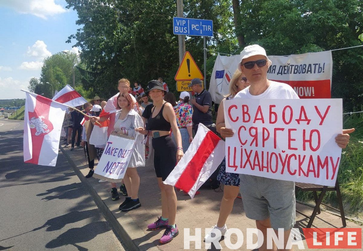 Пикет на польско-белорусской границе: протестующие блокировали дорогу, Латушко передал требования Совмину