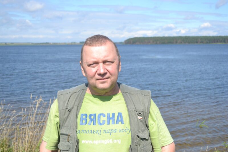 У правозащитников и общественных организаций - обыски (обновлено). В Гродно задержали Виктора Сазонова