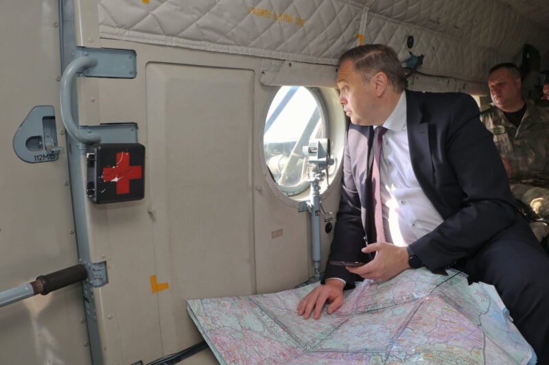 Год с Караником. Чем запомнился председатель облисполкома, назначенный на митинге Владимир Караник с высоты осматривает Гродненскую область. Уже год работает здесь председателнм облисполкома. Источник фото: личная страница В.Караника в Facebook