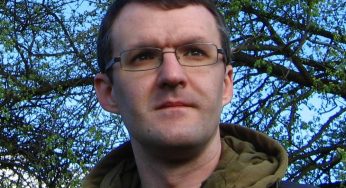 Политзаключенному журналисту Денису Ивашину продлили карцер