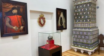 Старый замок наконец открыли. Смотрите, как он сейчас выглядит снаружи и внутри