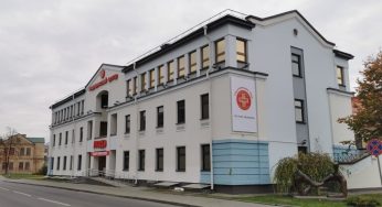 «Вместо двух поездок в „ЛОДЭ“ пришлось пять раз ходить в поликлинику». Что про закрытие крупнейшего частного медцентра говорят пациенты и врачи