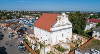 Владелица слонимской синагоги отказалась от реконструкции из-за санкций и войны в Украине. Фонд ликвидировали